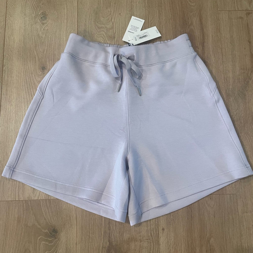 Spanx air essentials short